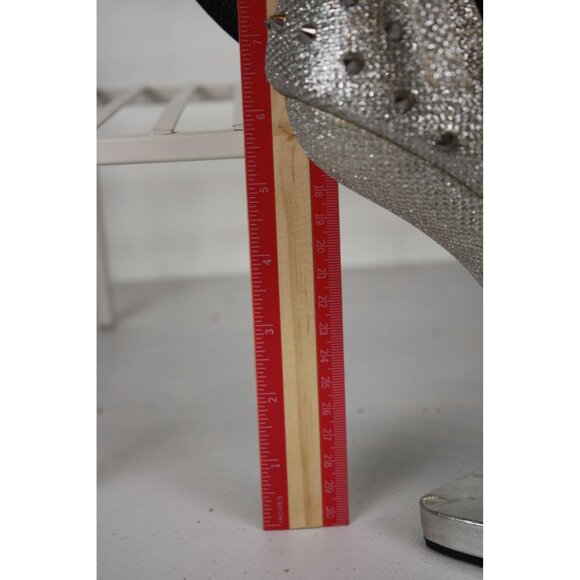 Qupid Anti Gravity Heels size 7.5 Silver with Metal Spikes - Picture 11 of 12